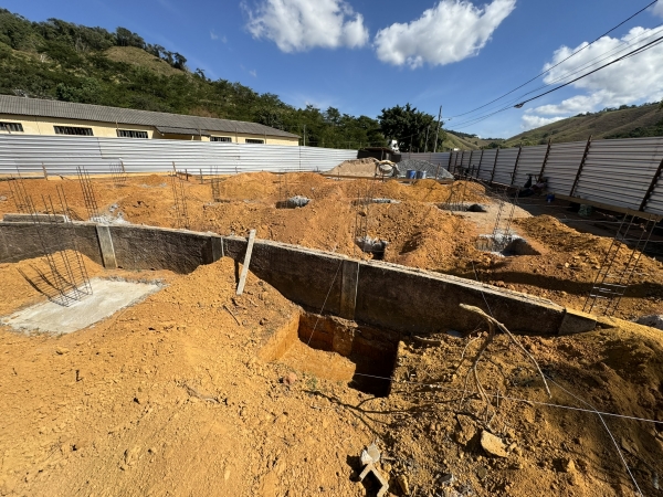 AVANÇAM AS OBRAS DE CONSTRUÇÃO DO CENTRO DE ESPECIALIDADES