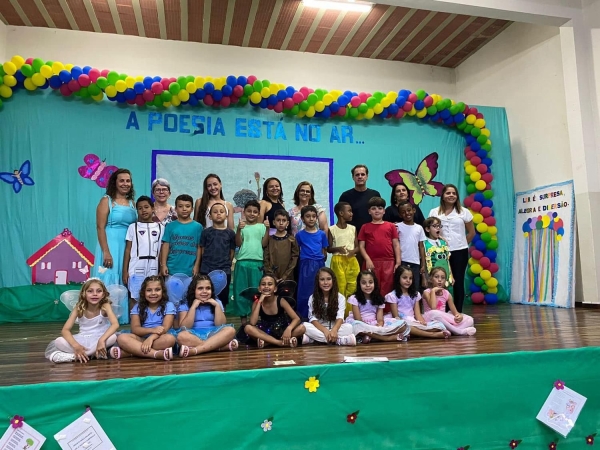 ‘MALA VIAJANTE - LER É ALEGRIA, SURPRESA E DIVERSÃO!&#039;