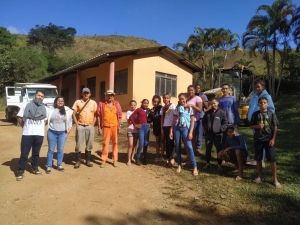 SEMANA DO MEIO AMBIENTE: CRAS LEVA CRIANÇAS E ADOLESCENTES ATÉ USINA DE RECICLAGEM