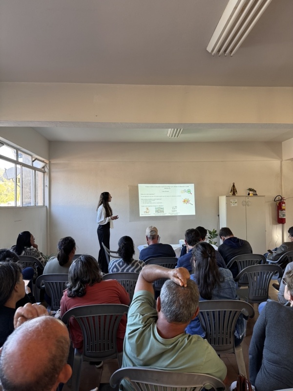 SA&Uacute;DE PALESTRA EM EVENTO DA EMATER SOBRE REQUISITOS PARA OBTEN&Ccedil;&Atilde;O DE ALVAR&Aacute; SANIT&Aacute;RIO