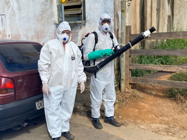 PREFEITURA USA FUMACÊ PARA COMBATER MOSQUITO DA DENGUE