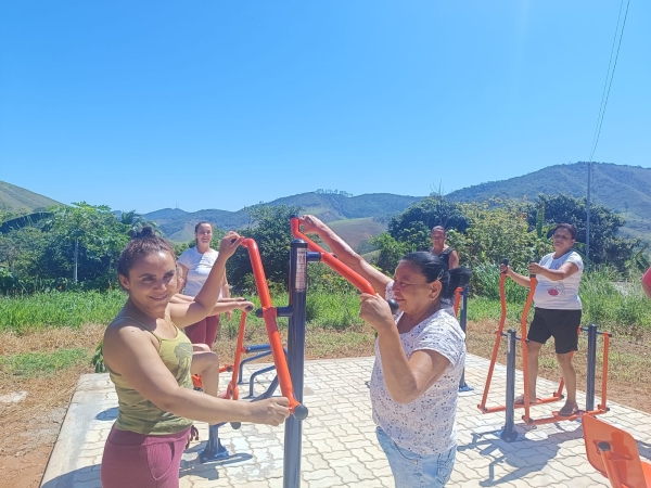 PREFEITURA INAUGURA ACADEMIA NOS MELOS