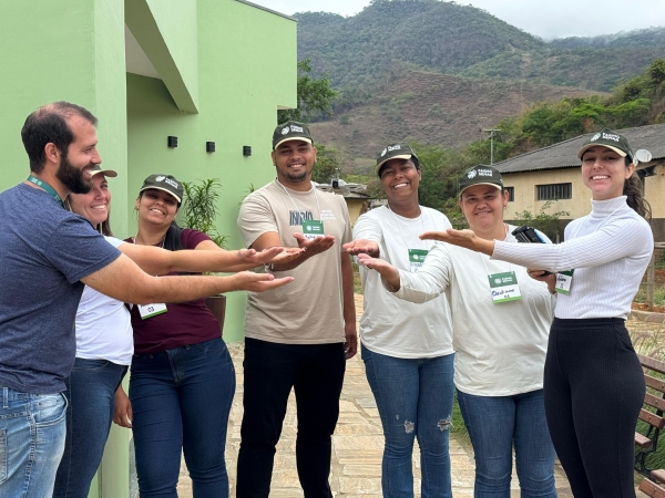 CAPACITA&Ccedil;&Atilde;O T&Eacute;CNICA FORTALECE A&Ccedil;&Otilde;ES DE VIGIL&Acirc;NCIA EPIDEMIOL&Oacute;GICA E VETERIN&Aacute;RIA EM DOM SILV&Eacute;RIO