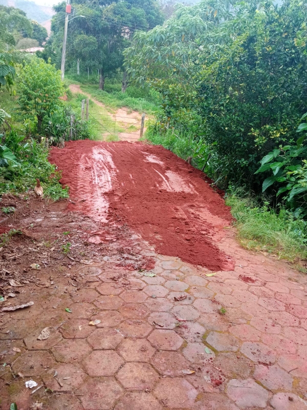 PREFEITURA RECUPERA PONTE DO QUINTÁO