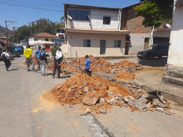 PREFEITURA INICIA OBRAS DE CAPTA&Ccedil;&Atilde;O DE &Aacute;GUAS PLUVIAIS NO BAIRRO S&Atilde;O GERALDO