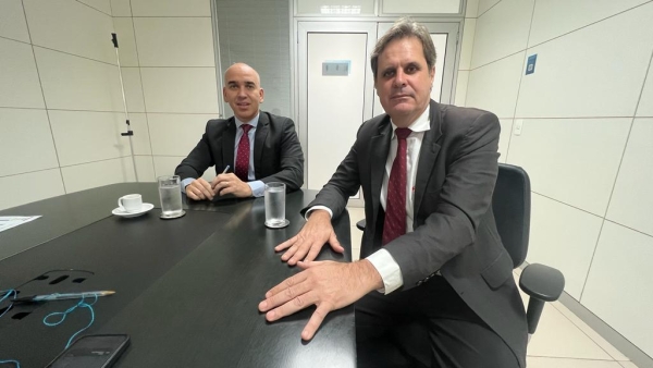 PREFEITO TEM AUDIÊNCIA NA SECRETARIA NACIONAL DE HABITAÇÃO