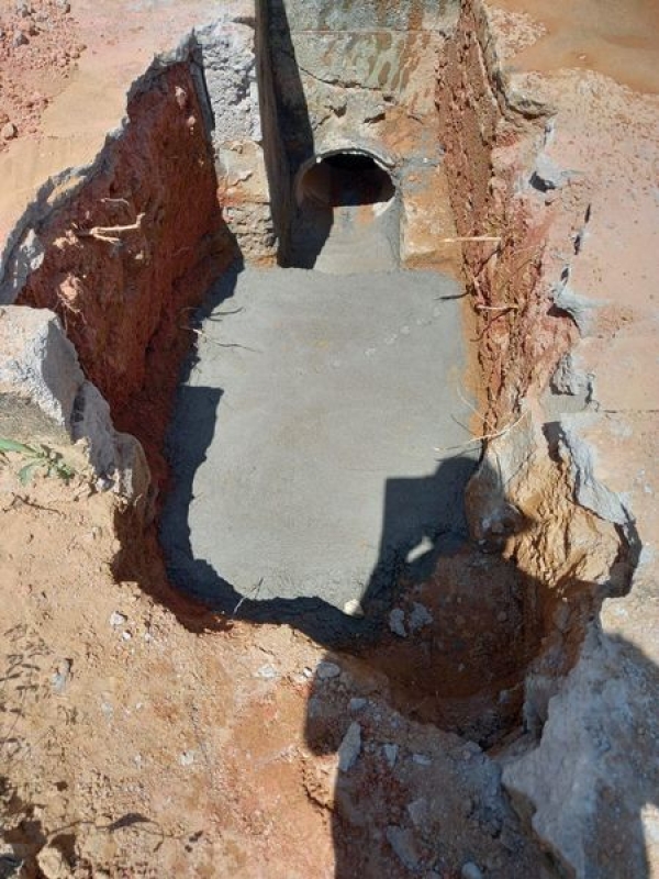 SECRETARIA DE OBRAS REALIZA INTERVENÇÕES NO CEMITÉRIO MUNICIPAL