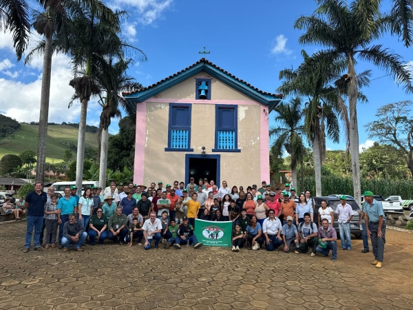 PREFEITURA E EMATER RELIZAM DIA DE CAMPO NA COMUNIDADE DOS MELOS