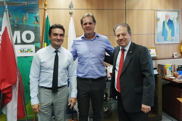 ENCONTRO EM BRASÍLIA: PREFEITO JOSÉ BRÁULIO ALEIXO DISCUTE RECURSOS PARA FOMENTAR O TURISMO EM DOM SILVÉRIO