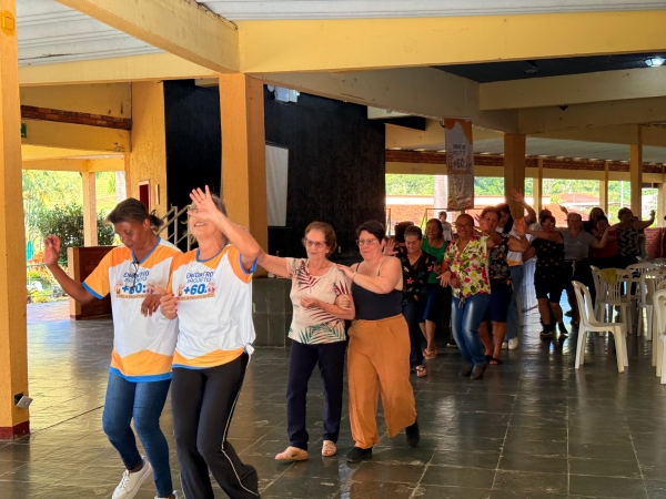 ENCONTRO +60 PROMOVE INTEGRAÇÃO