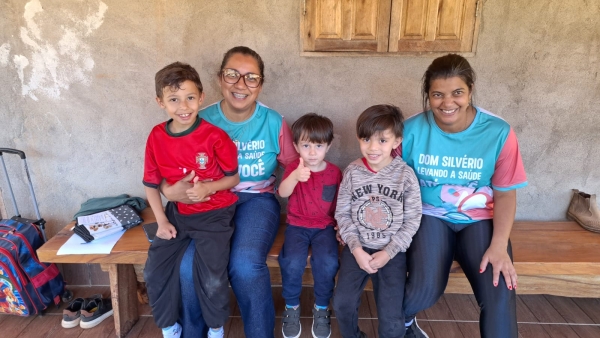 SA&Uacute;DE ITINERANTE NAS COMUNIDADES DE SESMARIA E QUINT&Atilde;O