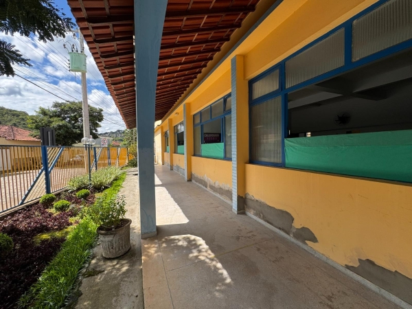 REVITALIZAÇÃO DA ESCOLA MUNICIPAL NOSSA SENHORA DA SAÚDE: MAIS QUALIDADE E BEM-ESTAR PARA A COMUNIDADE ESCOLAR