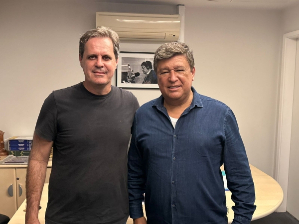 PREFEITO E DIRETORIA DA AMEPI TEM AUDIÊNCIA COM SENADOR CARLOS VIANA