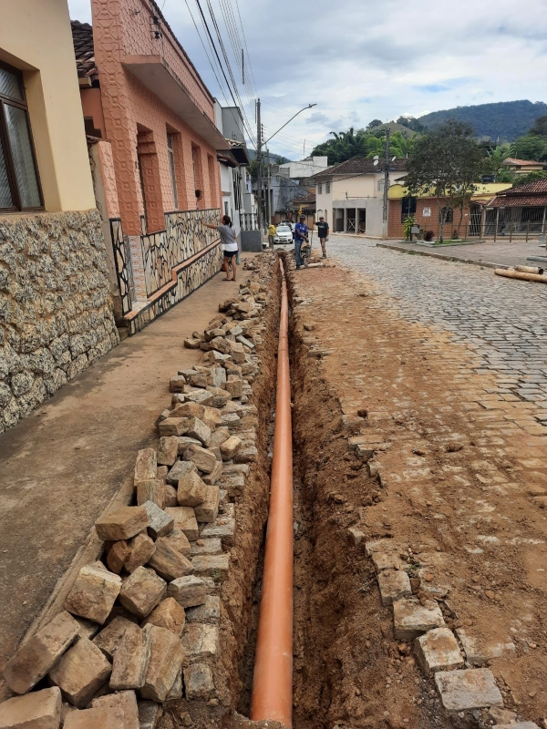 SECRETARIA DE OBRAS REALIZA SUSTITUIÇÃO DE REDE NO BAIRRO CAMPESTRE