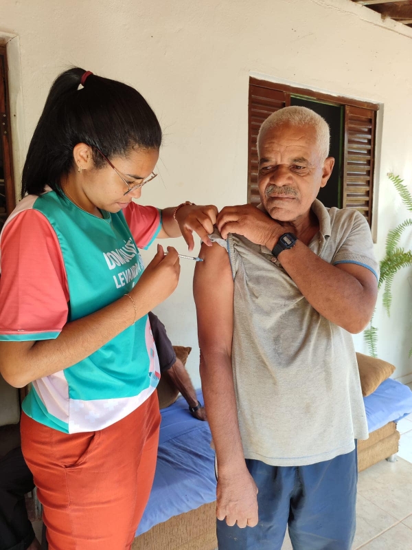 PROJETO SAÚDE ITINERANTE LEVA ATENDIMENTO MÉDICO E SERVIÇOS DE SAÚDE A MATIPÓ E PEREIRA