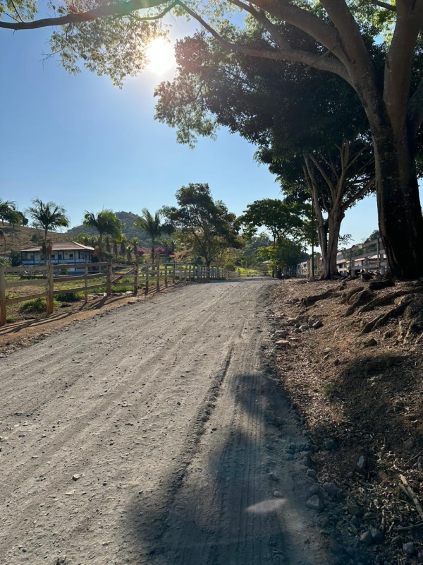 TRABALHO QUE CONECTA: PEREIRAS AGORA TEM ESTRADA 100% RECUPERADA.