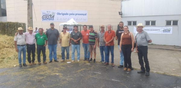 DOM SILVÉRIO PRESENTE NO ´MINAS GRITA PELO LEITE´