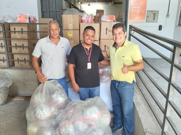 PREFEITURA RECEBE KITS ESPORTIVOS INDICADOS PELO DEPUTADO ESTADUAL TITO TORRES