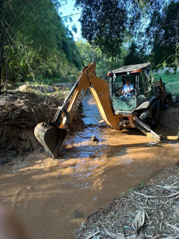 DESASSOREAMENTO DO CÓRREGO DO MINGAU
