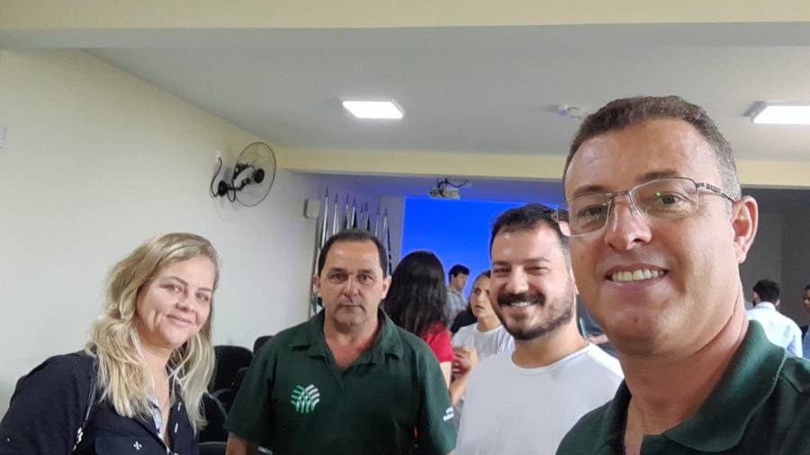 SERVIDORES MUNICIPAIS PARTICIPAM DE PALESTRA SOBRE SELO SIM