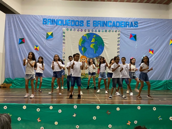 ENCERRAMENTO DO PROJETO &quot;BRINQUEDOS E BRINCADEIRAS&quot;