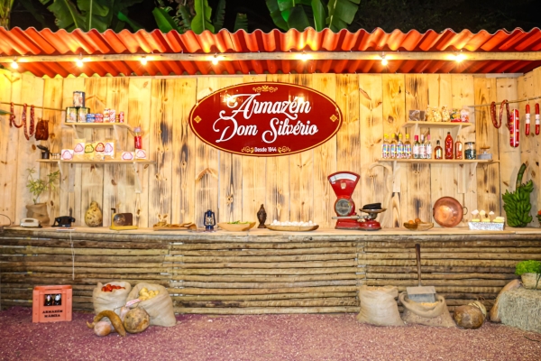 FOTOS DA XXVIII CAVALGADA J&Aacute; EST&Atilde;O DISPON&Iacute;VEIS NA P&Aacute;GINA OFICIAL DA PREFEITURA DE DOM SILV&Eacute;RIO.